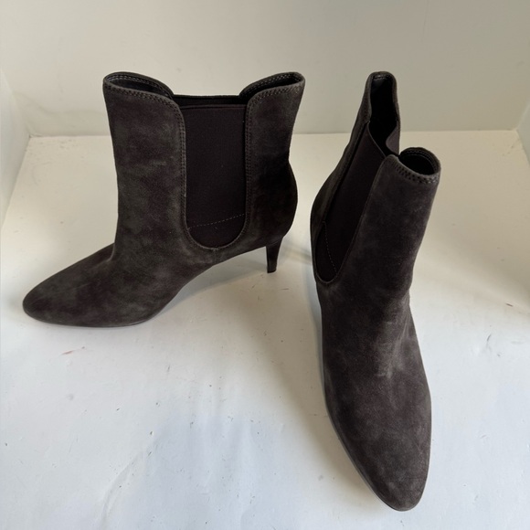 Lauren Ralph Lauren Charcoal Suede Pashia Boots. Size 8.5 - Picture 9 of 11